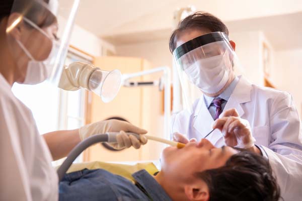 Emergency Room Or Emergency Dentist For A Dental Injury